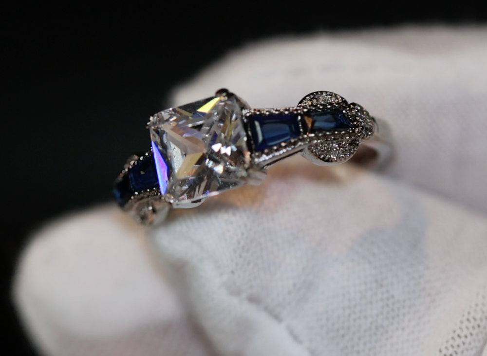 
            
                Load image into Gallery viewer, Blue diamond ring
            
        