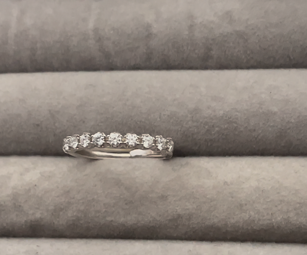 
            
                Load image into Gallery viewer, womens lab grown diamond wedding band
            
        