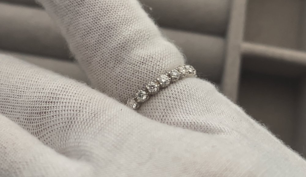
            
                Load image into Gallery viewer, womens lab grown diamond wedding band
            
        