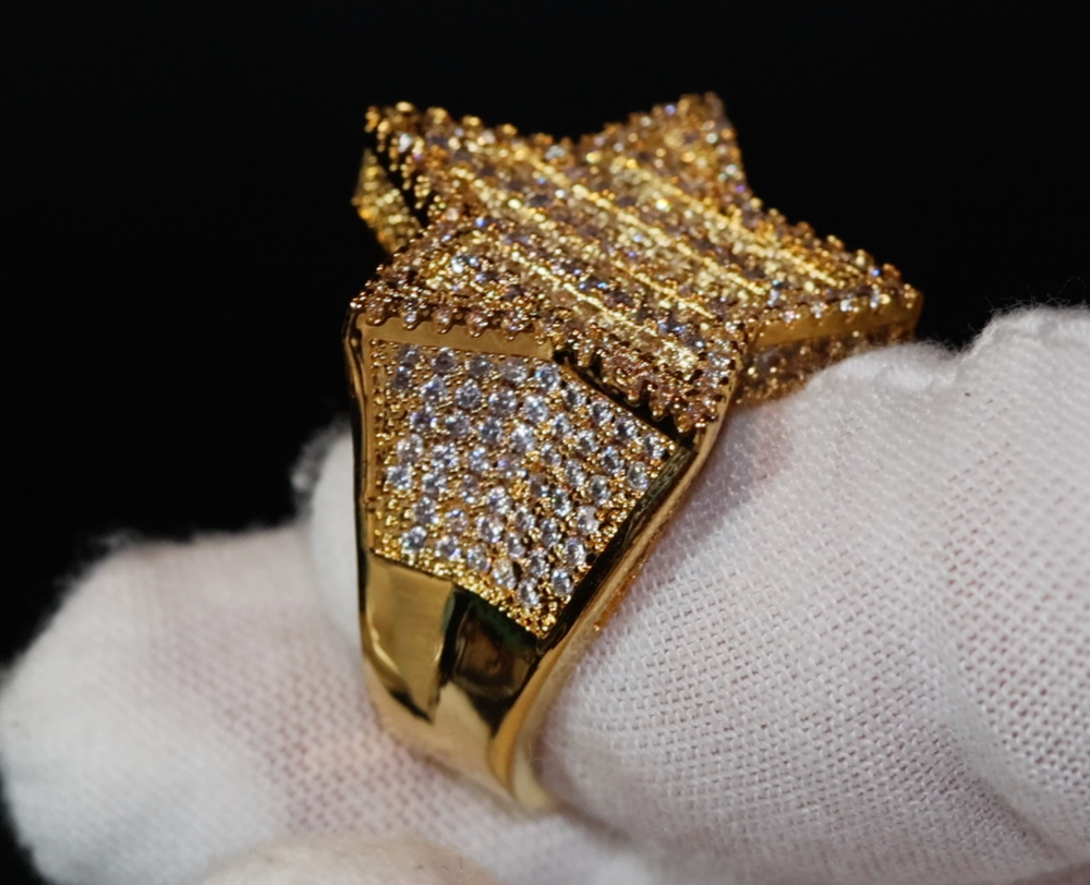 
            
                Load image into Gallery viewer, Iced out ring | Star Ring | Diamond Star Ring | Star Shaped ring | Star Rings | Iced Out Star Ring | Baguette Star Ring | Gold Star Ring
            
        