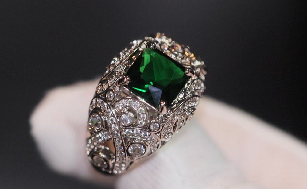 Green Diamond Ring