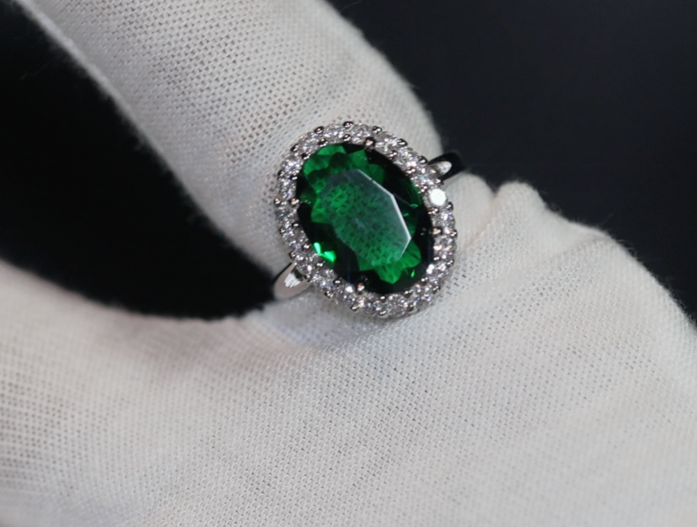 Green Diamond Ring, Emerald green oval diamond ring