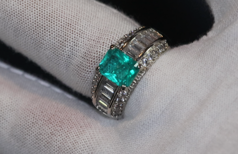 Green Diamond Ring