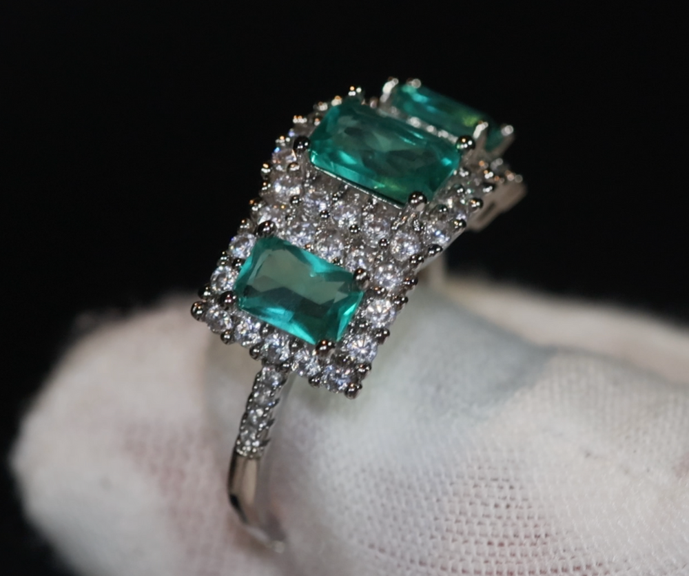 
            
                Load image into Gallery viewer, Green Diamond Engagement Rings | Green Diamond Ring | Womens Green Diamond Ring | Promise Ring | Womens Engagement Ring | Halo Ring
            
        