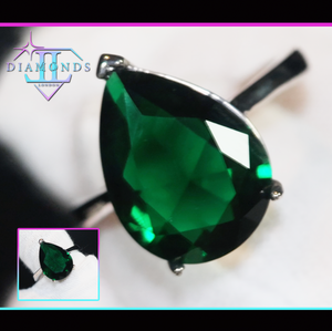 Green pear cut diamond ring