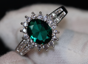 Emerald Green Diamond Ring | Green Diamond Ring