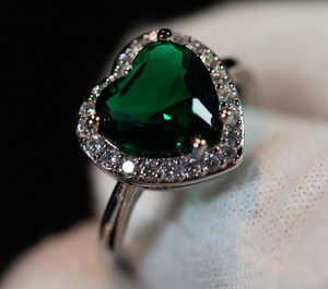 Heart Ring | Green Diamond Ring | Green Diamond Heart Ring