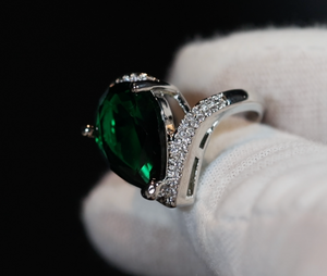 Green Diamond Ring | Green Diamond Engagement Ring