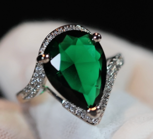 teardrop green diamond ring