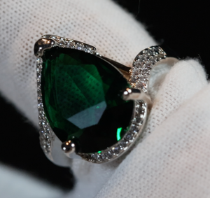 Green Diamond Ring | Green Diamond Engagement Ring