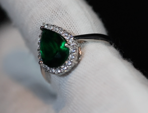 Green Diamond Ring, Teardrop green diamond ring, Green Pear Cut Diamond Ring