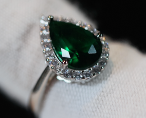 teardrop green diamond ring