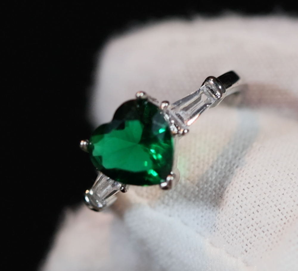 Green Diamond Heart Ring | Womens Green Diamond Ring