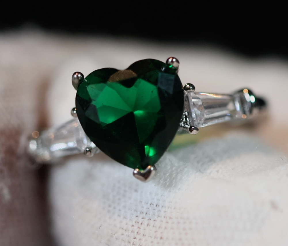 Green Diamond Heart Ring | Womens Green Diamond Ring