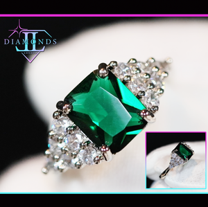 Emerald green diamond ring