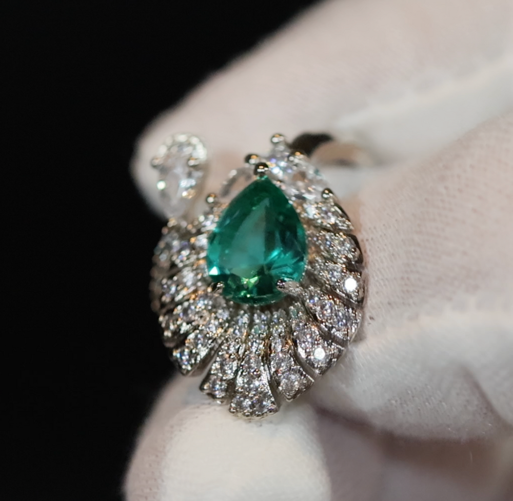 Green Diamond Engagement Ring | Peacock Diamond Ring | Green diamond feather ring