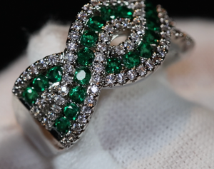 Green Diamond Ring | Green Diamond Infinity Ring