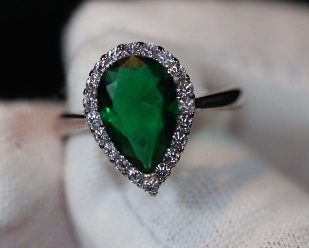 Green Diamond Ring | Green Pear Cut Diamond Ring