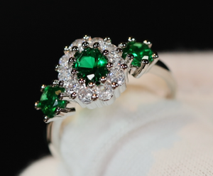 Green Diamond Ring | Emerald Green Diamond Ring