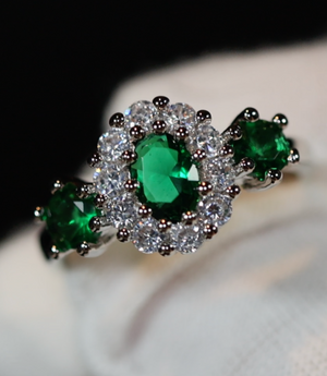 Green Diamond Ring | Emerald Green Diamond Ring