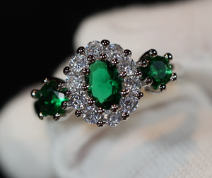 Green Diamond Ring | Emerald Green Diamond Ring