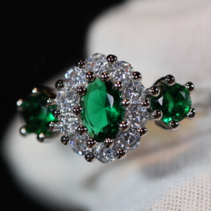 Green Diamond Ring | Emerald Green Diamond Ring