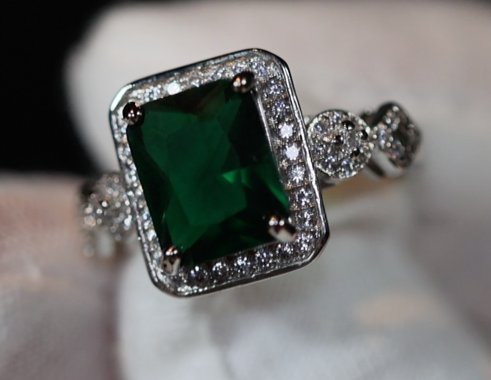 Green Diamond Ring | Green Engagement Diamond Ring