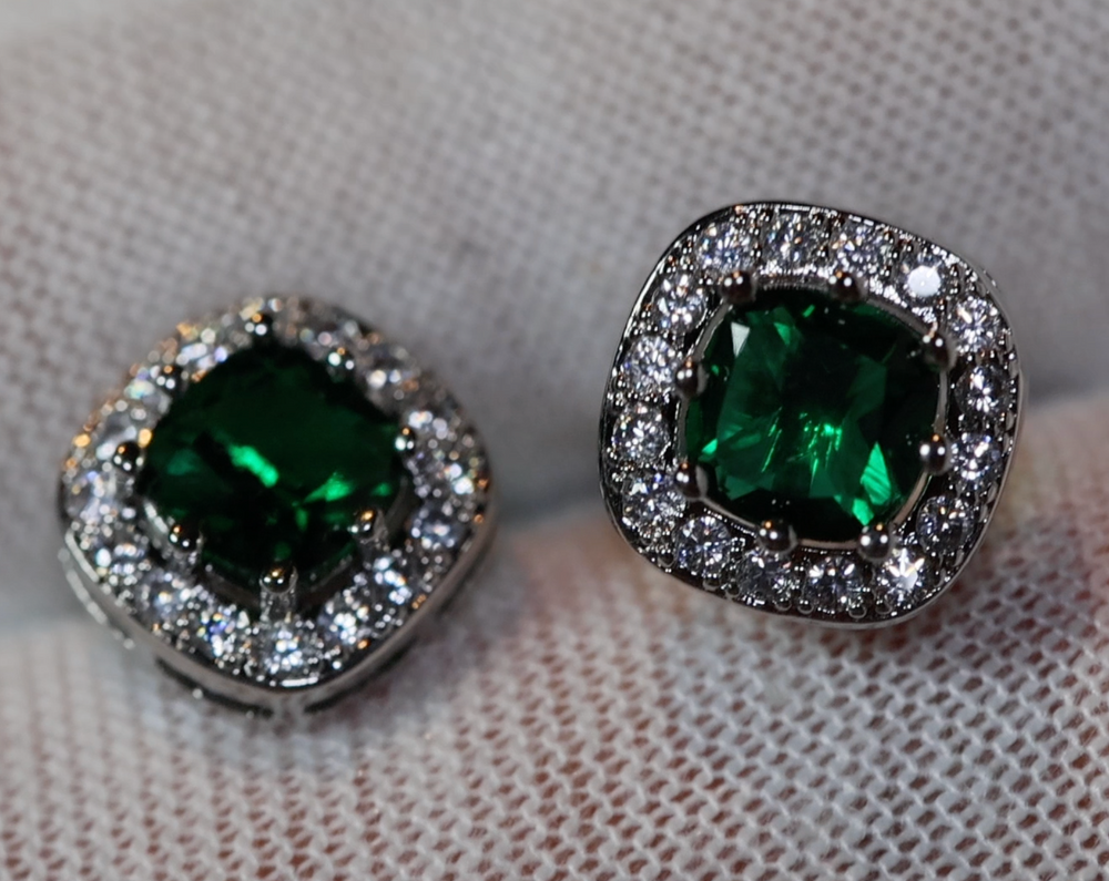 Green diamond ear studs