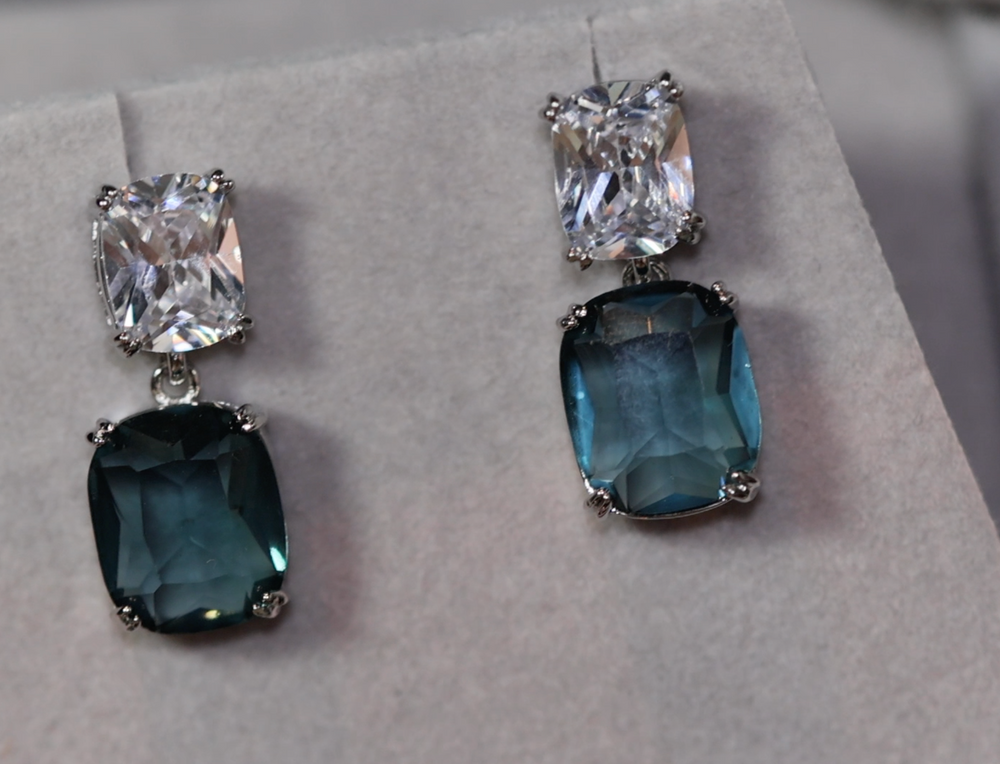 
            
                Load image into Gallery viewer, Teal blue diamond earrings | Green Diamond Earrings | Blue Diamond Earrings
            
        