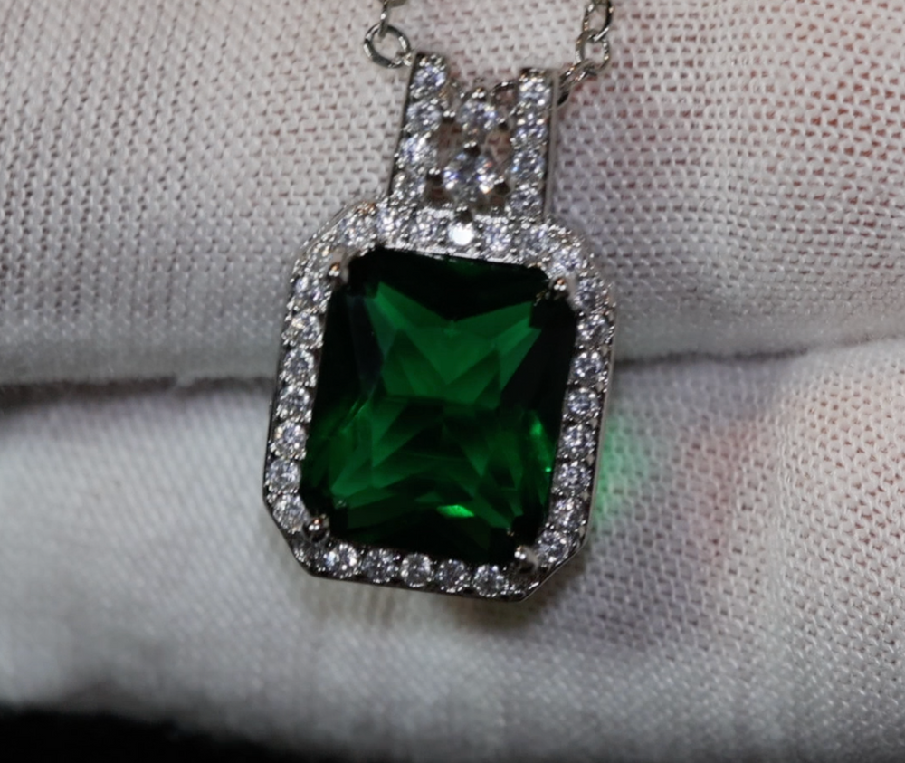 
            
                Load image into Gallery viewer, Emerald Diamond Necklace | Womens Emerald Necklace | Emerald Necklace | Green Diamond Pendant | Green Diamond Necklace | Emerald Pendant
            
        