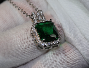 Emerald Diamond Necklace | Womens Emerald Necklace | Emerald Necklace | Green Diamond Pendant | Green Diamond Necklace | Emerald Pendant