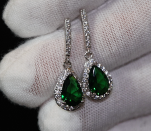 Green Diamond Earrings | Emerald Green Diamond Earrings