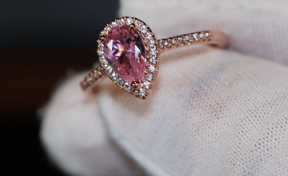 Rose Gold Pear Cut Diamond Ring