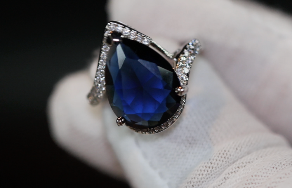 Sapphire Blue Diamond Ring | Pear cut blue diamond ring