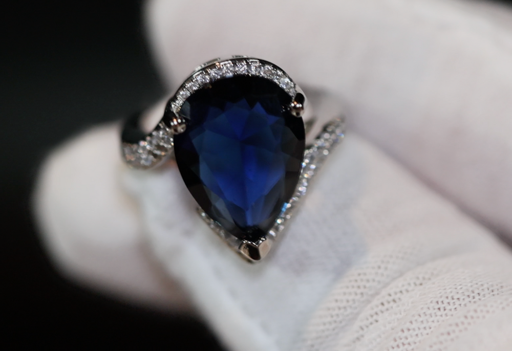 Sapphire Blue Diamond Ring | Pear cut blue diamond ring