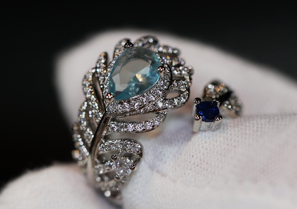 Diamond Feather Ring | Blue Diamond Ring | Peacock Diamond Ring