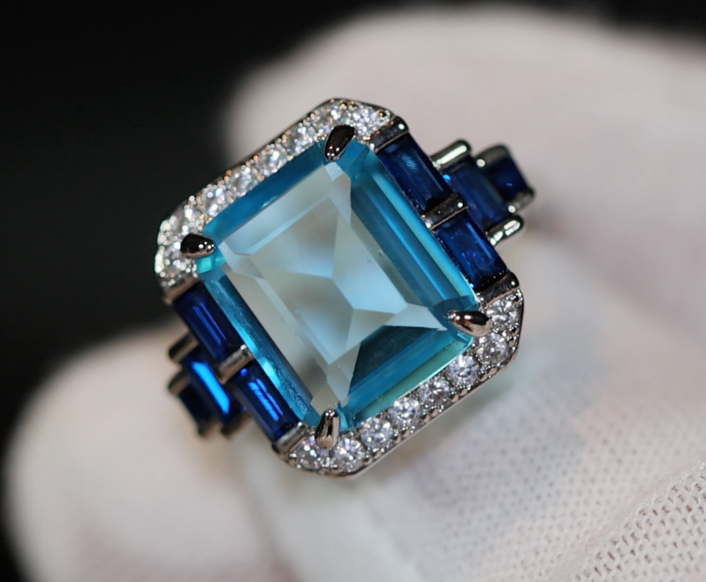 
            
                Load image into Gallery viewer, Aquamarine Blue Diamond Ring | Blue Pear Cut Diamond Ring
            
        