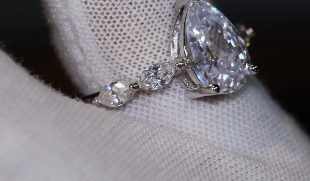
            
                Load image into Gallery viewer, Engagement Ring | Pear Cut Diamond Ring | Teardrop Ring | Womens Diamond Wedding Ring | Womens Wedding Ring
            
        