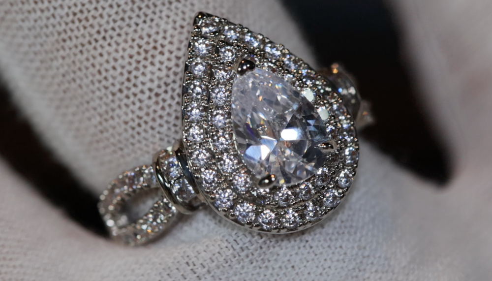 
            
                Load image into Gallery viewer, Teardrop Ring | Pear Shape Ring | Teardrop Engagement Ring | Tear Drop Ring | Engagement Ring |  Diamond Rings | Womens Wedding Rings
            
        