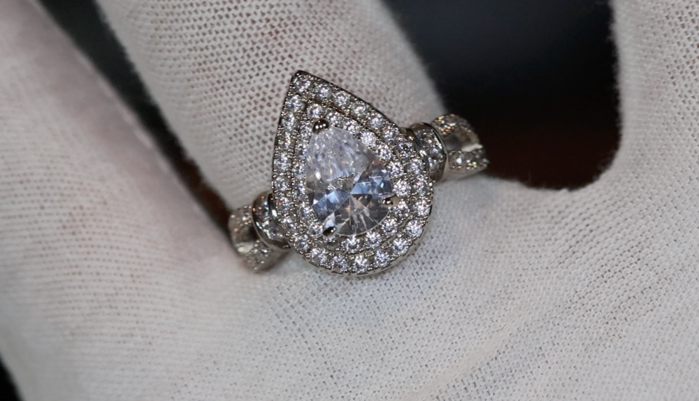 
            
                Load image into Gallery viewer, Teardrop Ring | Pear Shape Ring | Teardrop Engagement Ring | Tear Drop Ring | Engagement Ring |  Diamond Rings | Womens Wedding Rings
            
        