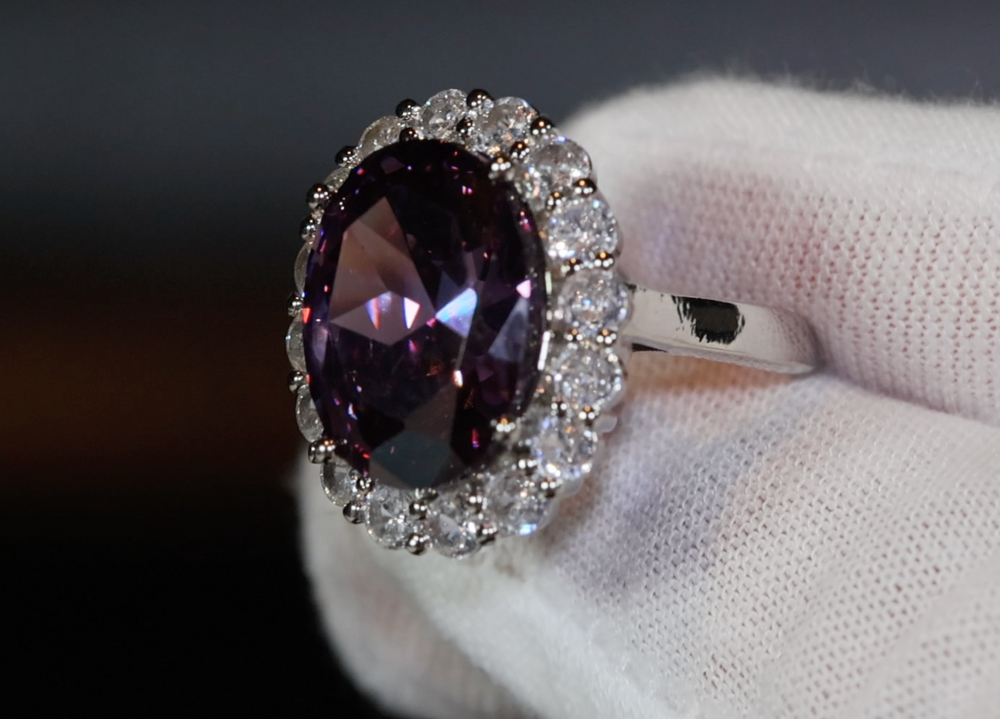 
            
                Load image into Gallery viewer, Purple Diamond Ring | Purple Diamond Engagement Ring
            
        