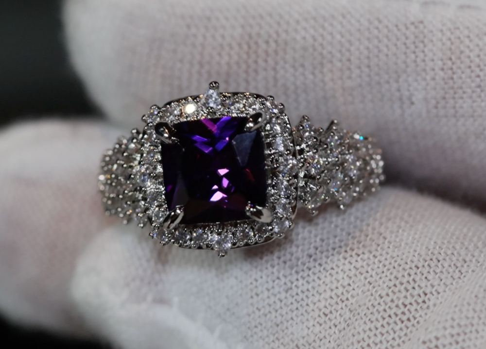 
            
                Load image into Gallery viewer, Princess Cut Ring | Purple Diamond Ring | Purple Diamond Engagement Ring | Purple Amethyst Ring | Purple Sapphire Ring | Purple Gem Ring
            
        