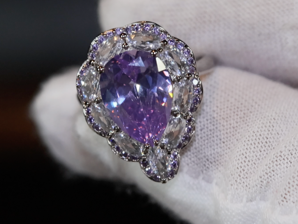 Purple Diamond Ring | Purple Diamond Engagement Ring