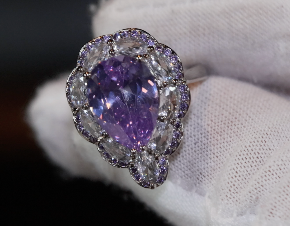 
            
                Load image into Gallery viewer, Purple Diamond Ring | Purple Diamond Engagement Ring
            
        