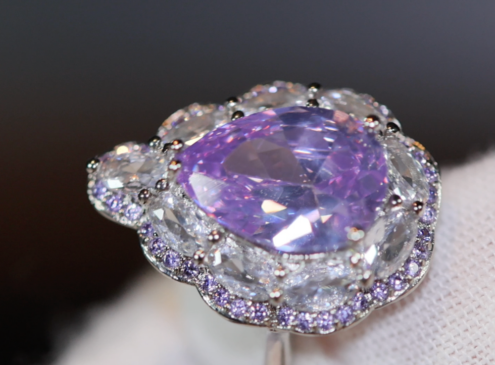 Purple Diamond Ring | Purple Diamond Engagement Ring