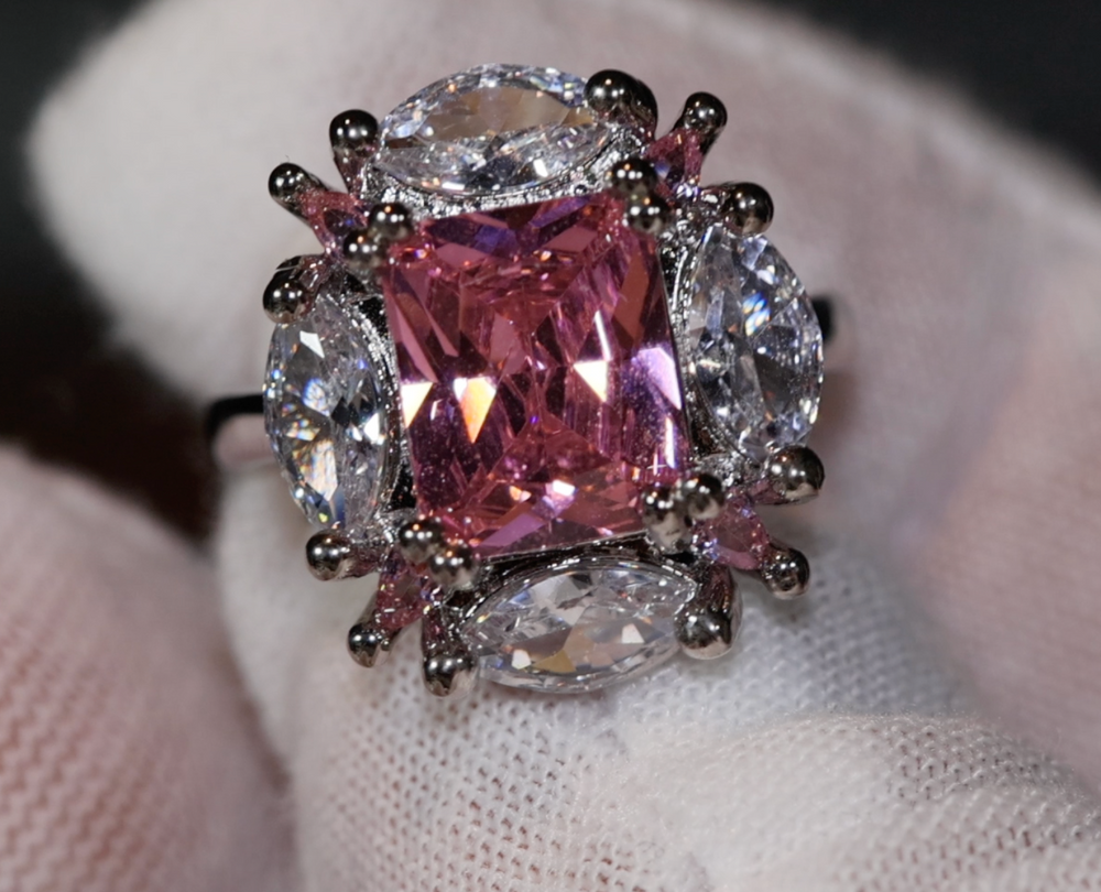 Pink Diamond Ring | Pink Diamond Engagement Ring | Pink Diamond Rings