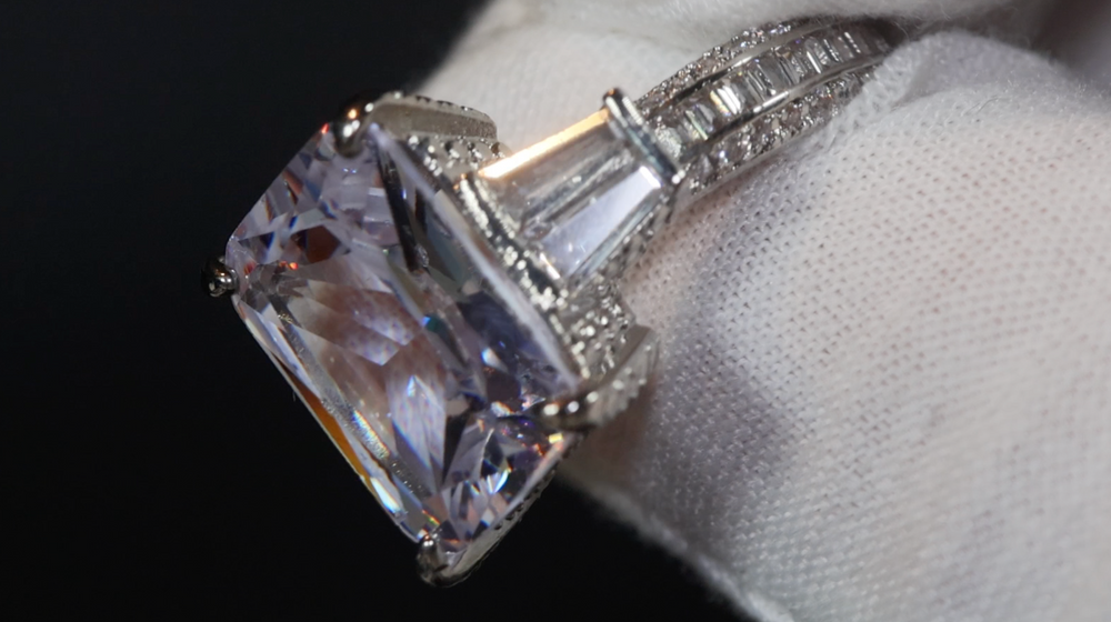 Engagement Ring | Big Womens Ring | Big Carat Ring | Emerald Engagement Ring | Big Diamond Ring | Engagement Rings | Big Diamond Rings