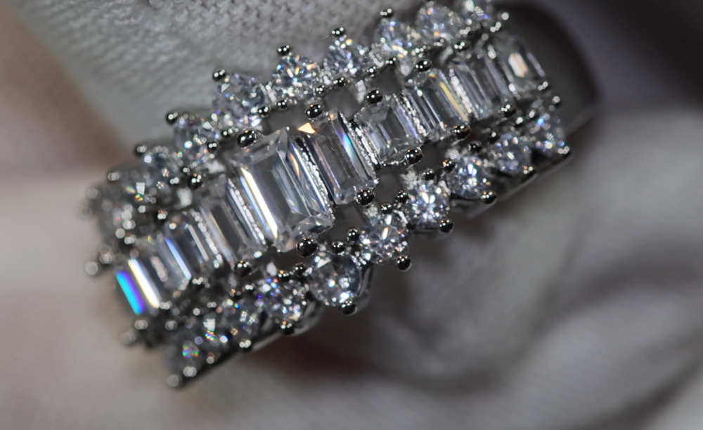 Baguette Ring | Women's Baguette Diamond Engagement Ring