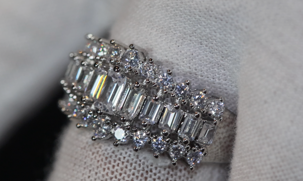 Baguette Ring | Women's Baguette Diamond Engagement Ring