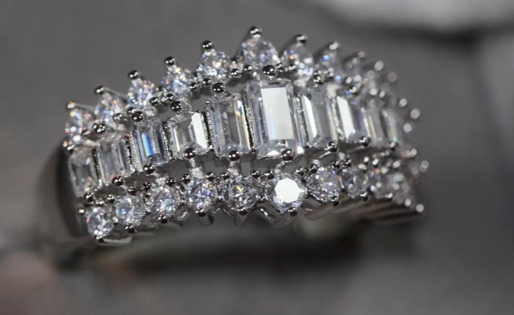 Baguette Ring | Women's Baguette Diamond Engagement Ring